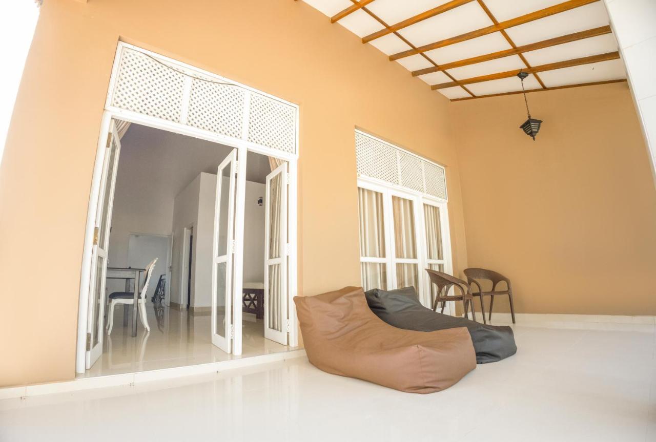 Lankahuts Villa Negombo Dış mekan fotoğraf